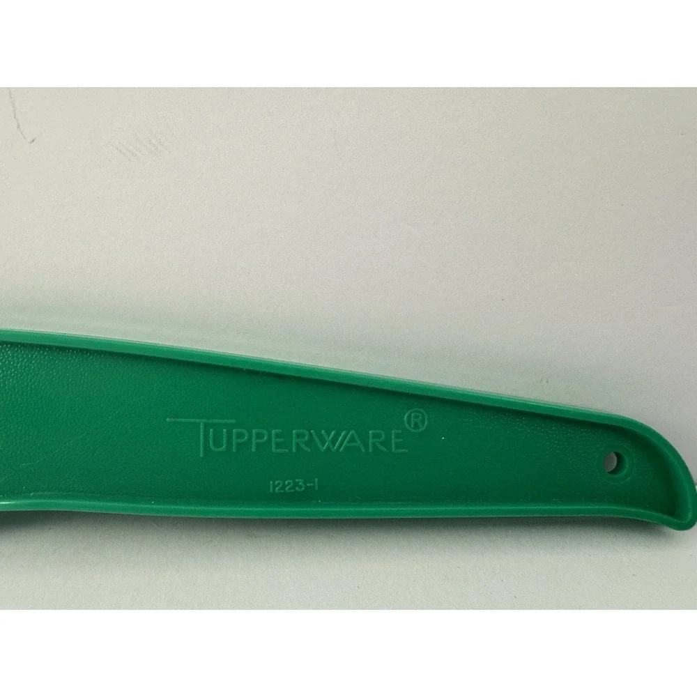 TUPPERWARE Vintage Green‎ CHEESE SLICER KNIFE #1223-1